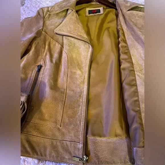 🤠🎶 EUC Women’s 100% Genuine Leather Fringe Jacket💯 - Picture 6 of 16